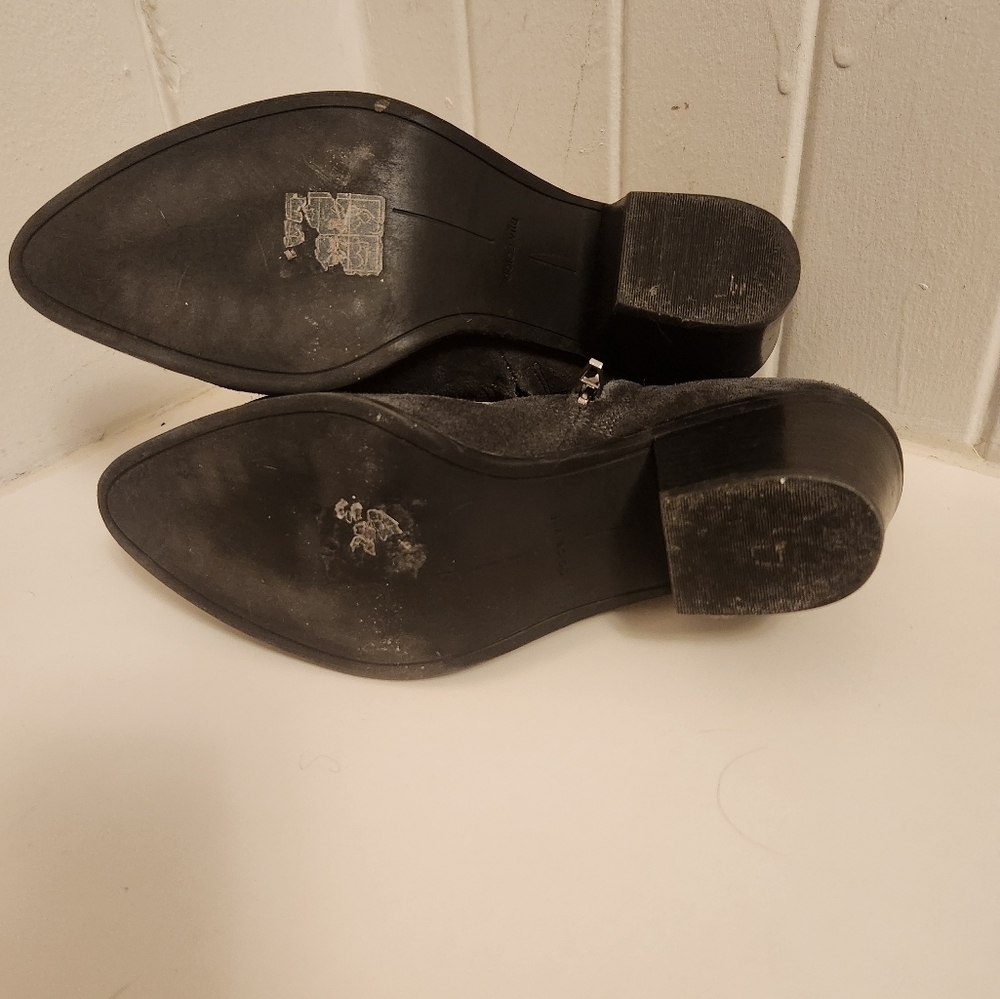 DOLCE VITA Gray Suede Booties Size 7.5 - Picture 6 of 7